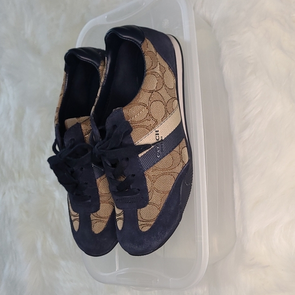 Coach Kelson Signature Sneaker - Picture 3 of 6